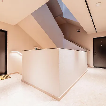 شقة Zwirn City Centre Apt, 2 Parking Space, Business&Pleasure براتسيلافا