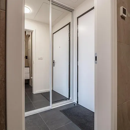 Zwirn Centre Apt, 2 Parking Space, Business&pleasure Appartement *