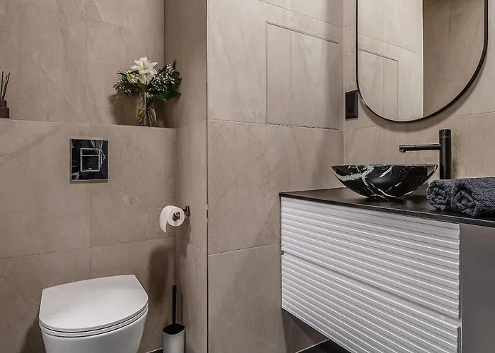 Zwirn Centre Apt, 2 Parking Space, Business&pleasure Apartment Bratislava