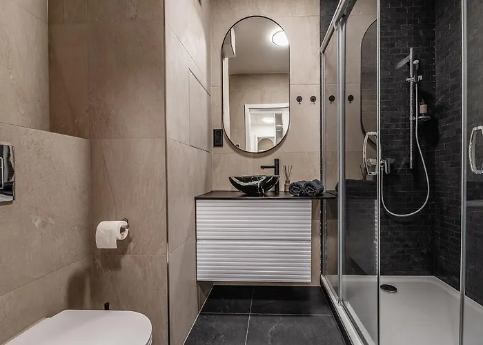 Zwirn Centre Apt, 2 Parking Space, Business&pleasure Apartment Bratislava