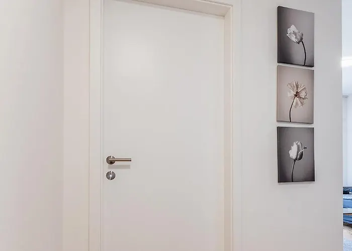 Zwirn Centre Apt, 2 Parking Space, Business&pleasure Apartment