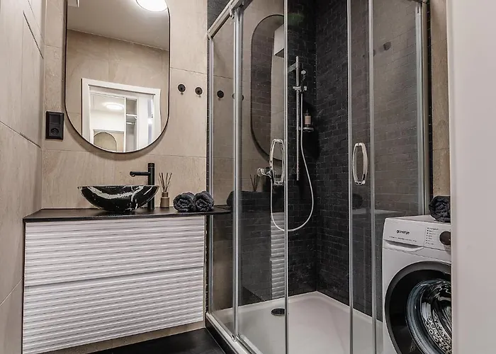 Zwirn Centre Apt, 2 Parking Space, Business&pleasure * Bratislava