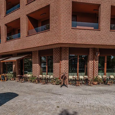 Zwirn Centre Apt, 2 Parking Space, Business&pleasure Apartment