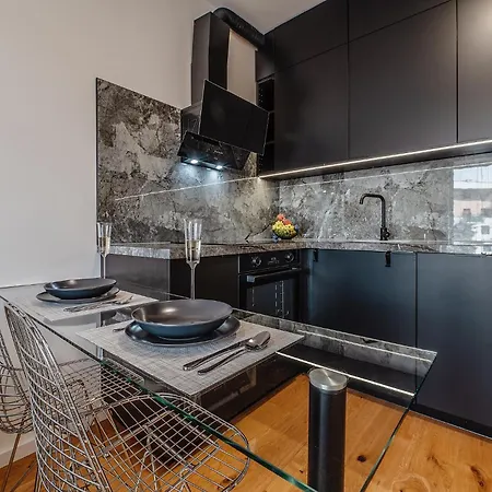 Zwirn Centre Apt, 2 Parking Space, Business&pleasure