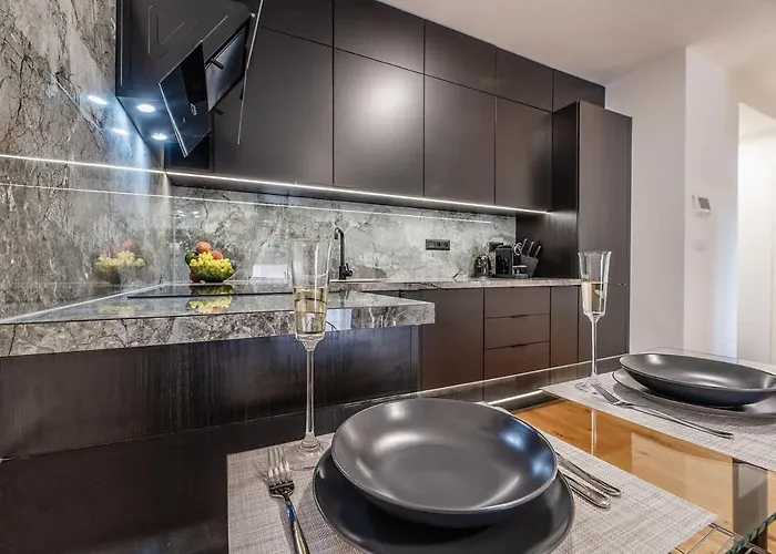 Zwirn Centre Apt, 2 Parking Space, Business&pleasure * Bratislava