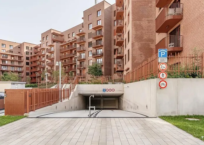 Zwirn Centre Apt, 2 Parking Space, Business&pleasure Lejlighed